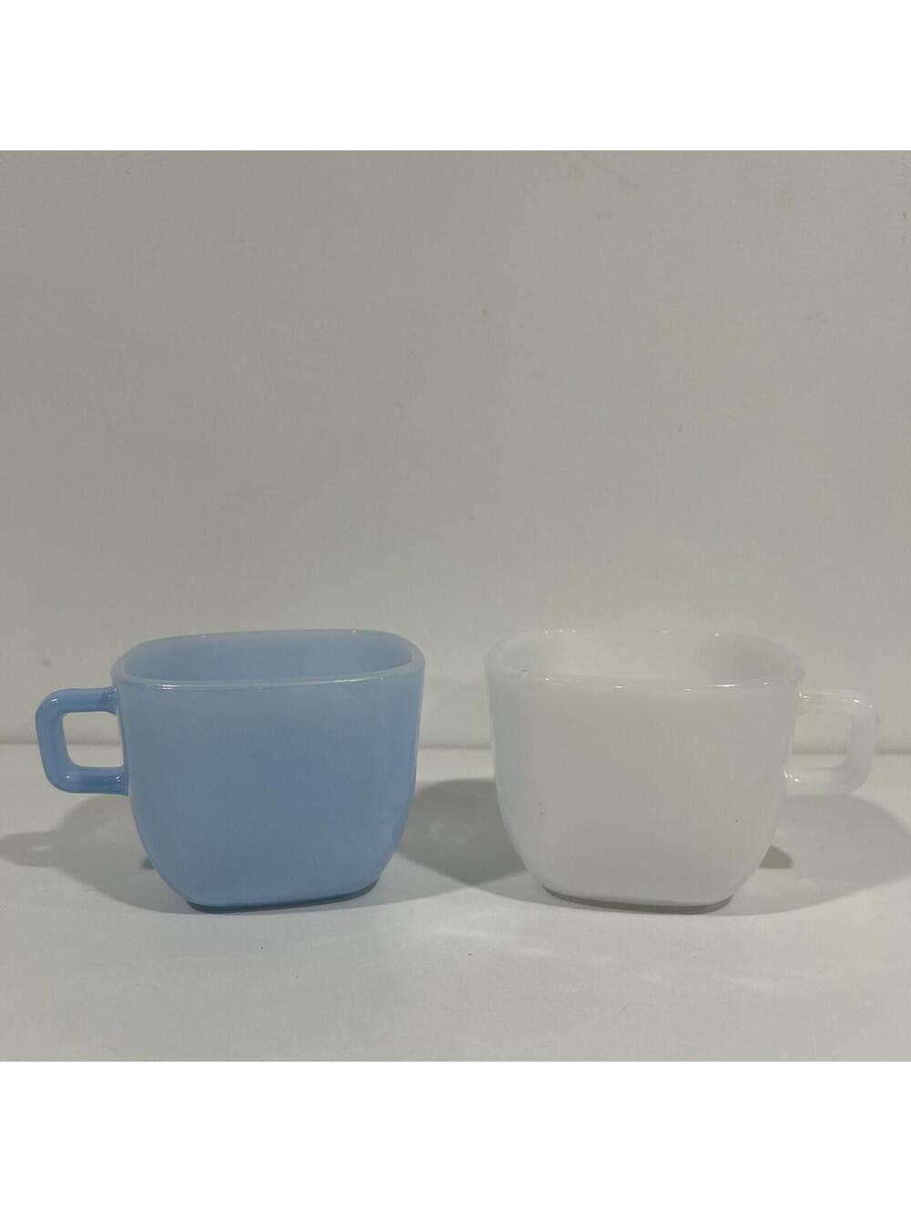 Vintage set of 2 Glasbake Mugs